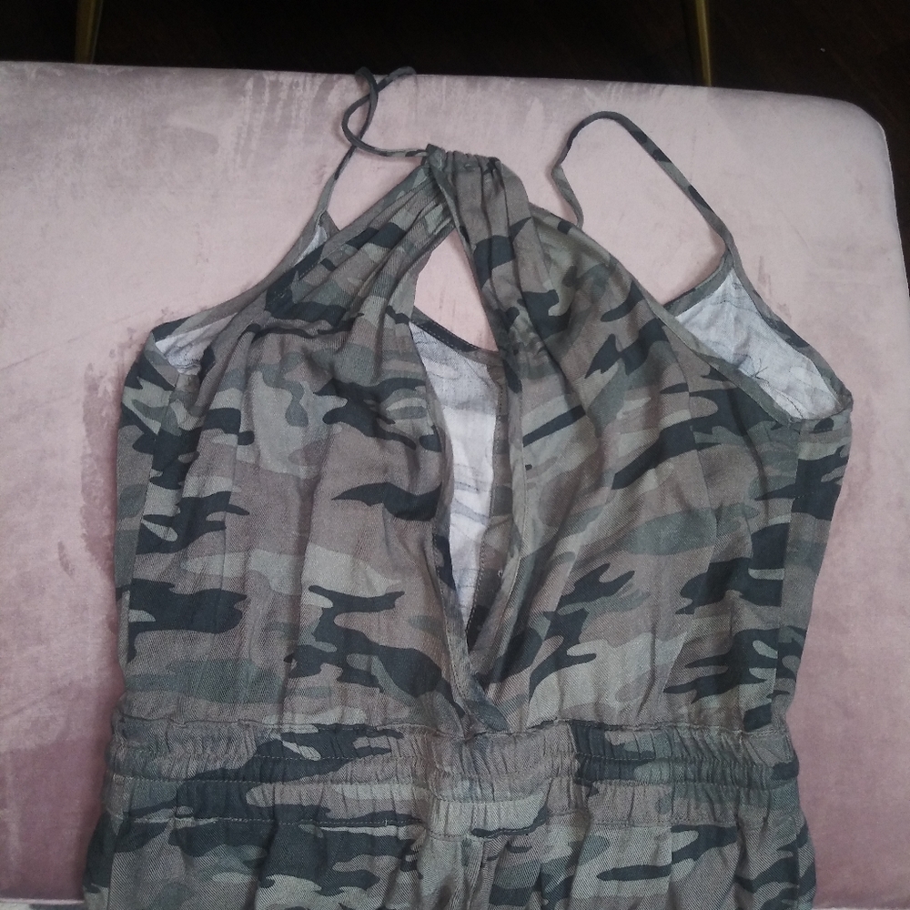 Jumpsuit - Picture 2 of 5